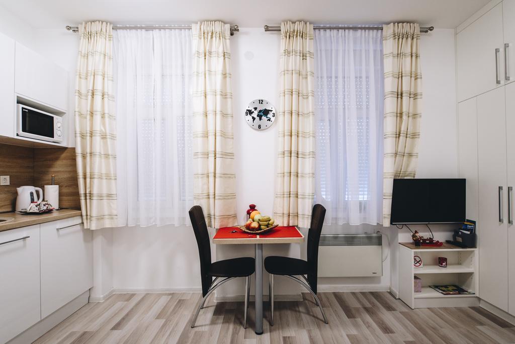 Apartments Borna Zagreb Exterior photo